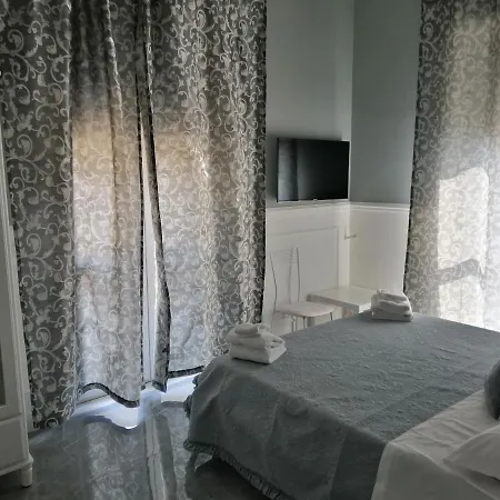 Ellysblue Pizzo (Calabria)