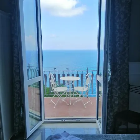 Ellysblue Pizzo (Calabria)