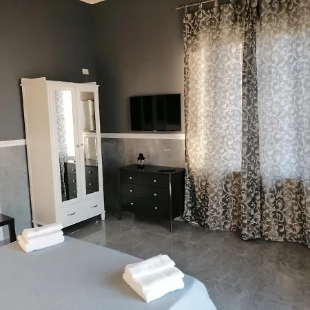 Ellysblue Guest house *