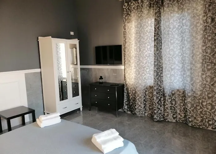 Ellysblue Guest house 3*