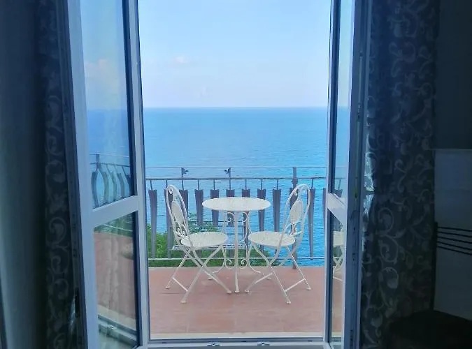 Ellysblue Pizzo (Calabria)